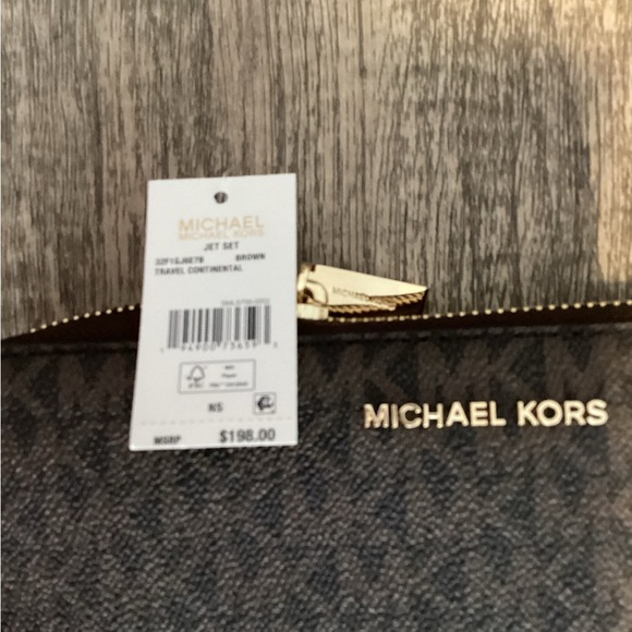 NWT Michael Kors Jet Set Travel Continental Wristlet (Brown) - Picture 5 of 10